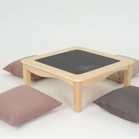 Bodentisch mit Kreidetafel-image