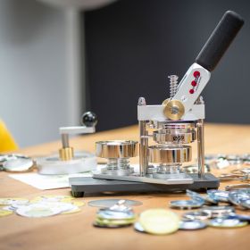 Buttonmaschine Flexi 900 ohne Einsatz-image