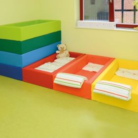 Schaumstoff-Bettchen, Farben nach Wahl-image